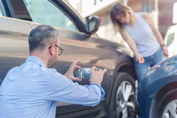 Professional Full Coverage Car Insurance technician working in Hines, OR